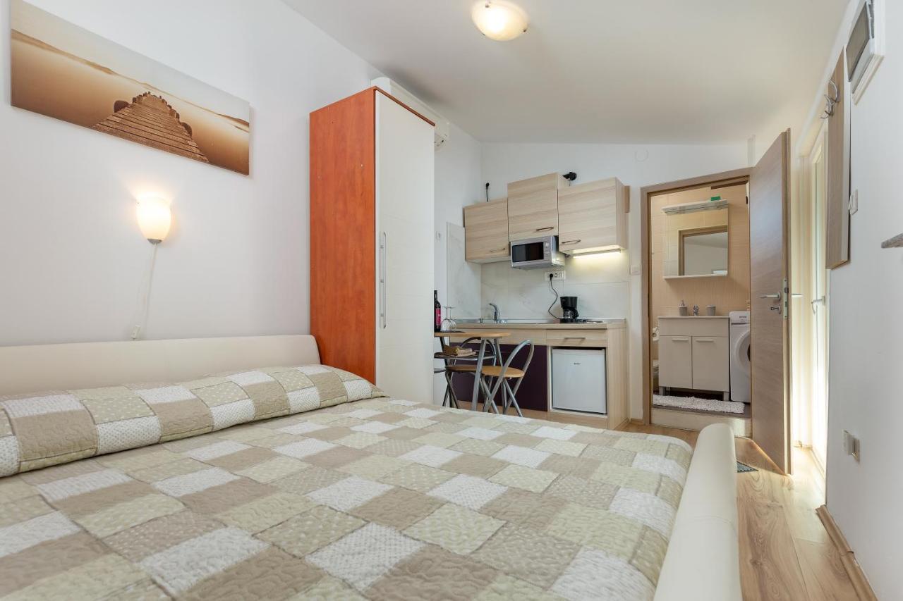 Apartments Elita Rovinj Exterior photo
