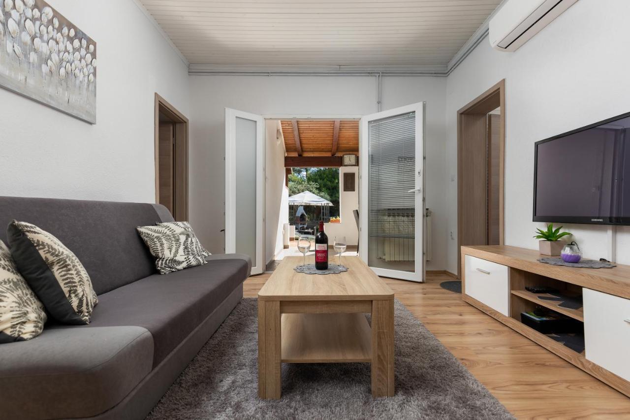 Apartments Elita Rovinj Exterior photo